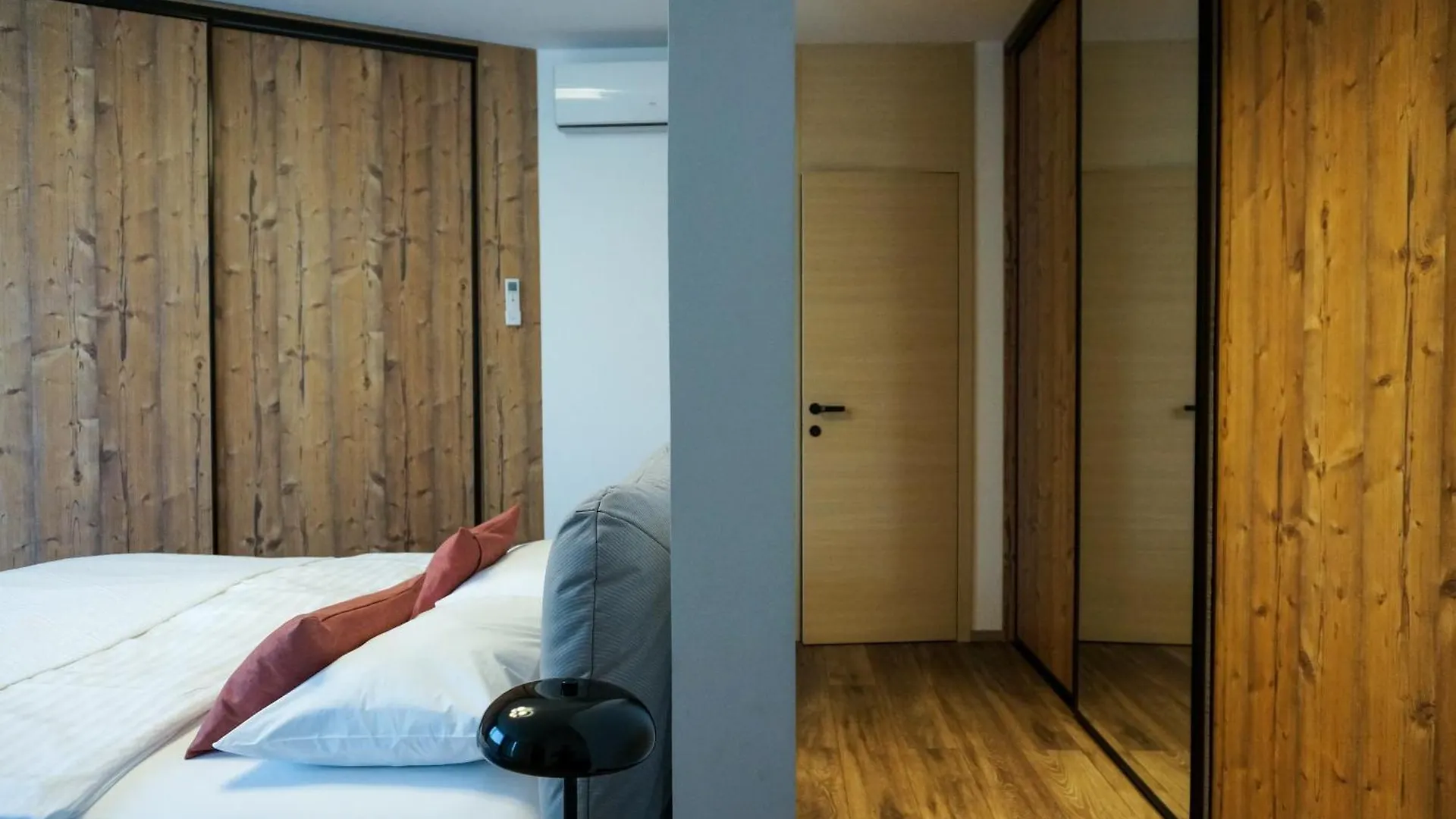 Mt Suites Budapest 0*,  Hungary